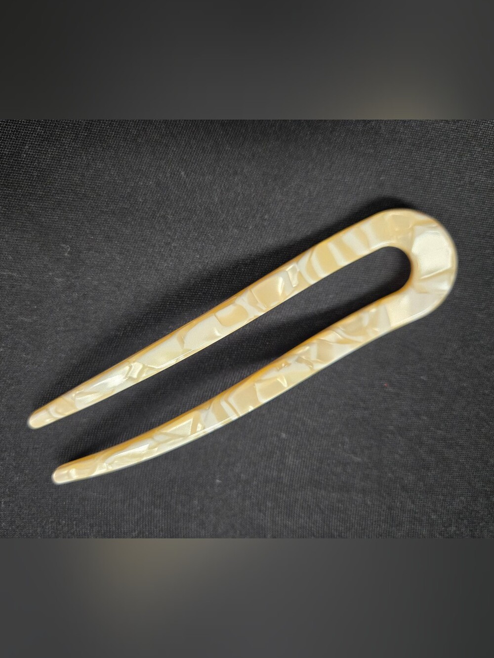 Machete(?) French Beige Pearlized Acrylic Hair Pin EUC 4 1/2"x1 1/8"
